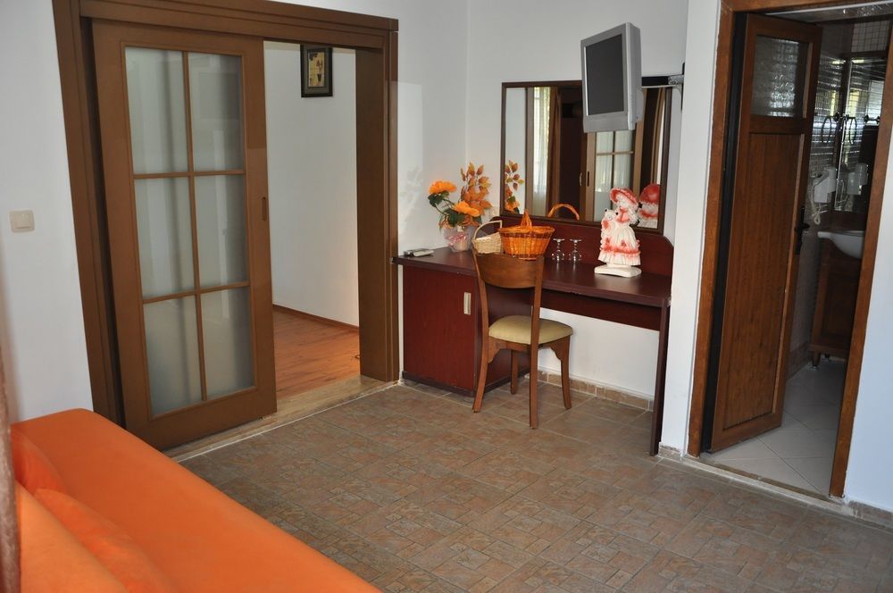 Longhouse Inn Hotel Dalyan Eksteriør bilde