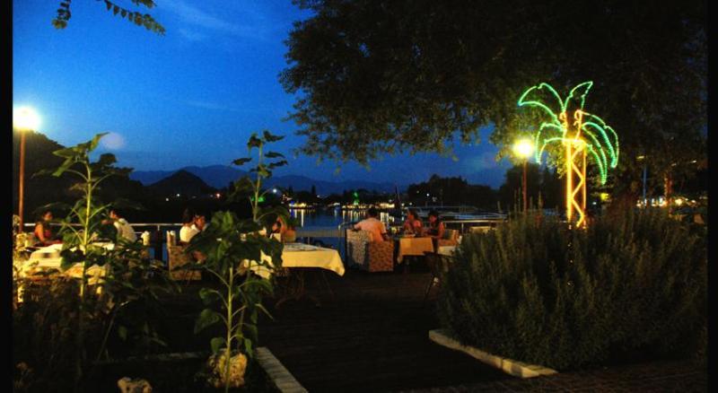 Longhouse Inn Hotel Dalyan Eksteriør bilde