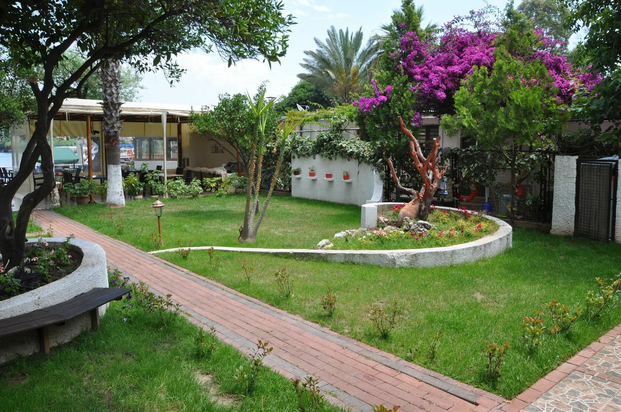 Longhouse Inn Hotel Dalyan Eksteriør bilde