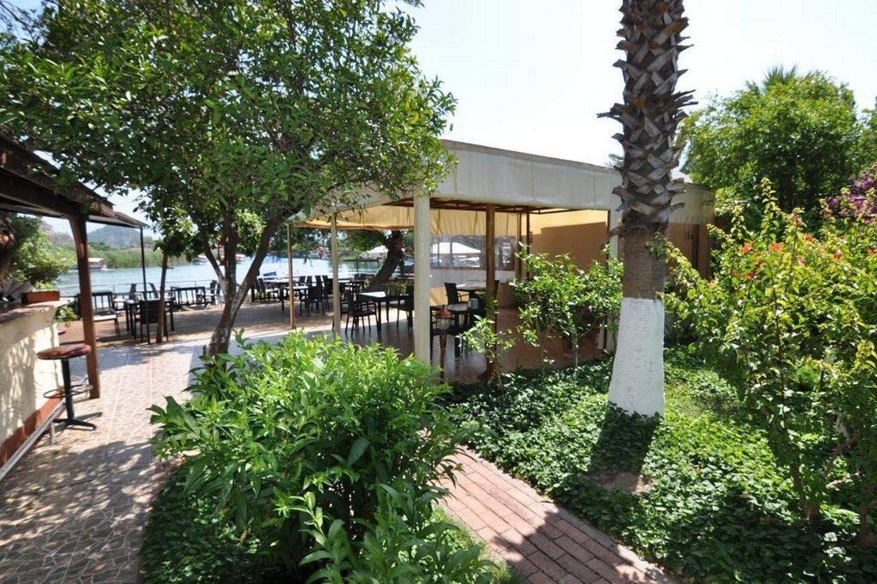 Longhouse Inn Hotel Dalyan Eksteriør bilde