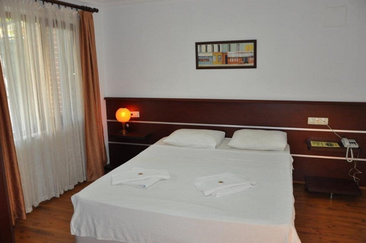 Longhouse Inn Hotel Dalyan Eksteriør bilde